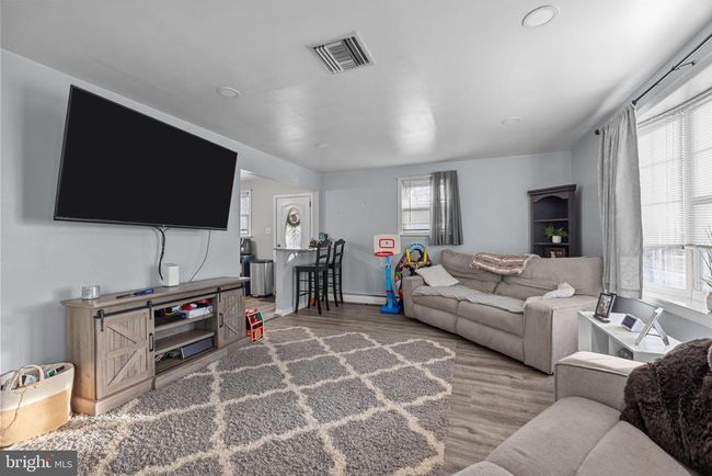 719 Bellevue Ave, House other with 3 bedrooms, 2 bathrooms and null parking in PENNDEL PA | Image 4