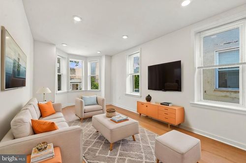 1-2821 Poplar St, PHILADELPHIA, PA, 19130-1296 | Card Image