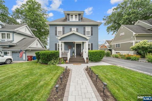 40 Colonial Ter, Nutley, NJ, 07110-1623 | Card Image
