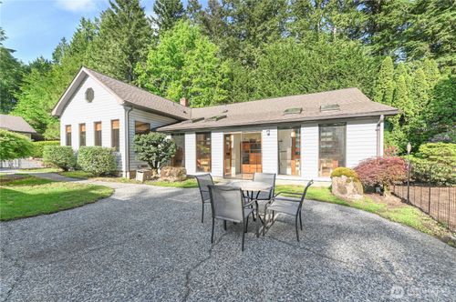 19304 8th Ave Nw, Arlington, WA, 98223-8318 | Card Image