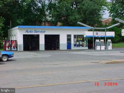 338-334-338 Amherst St, Winchester, VA, 22601-3839 | Card Image