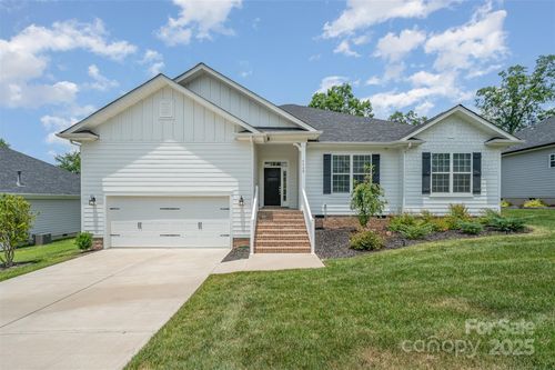 7739 Village Pkwy, Locust, NC, 28097-5002 | Card Image