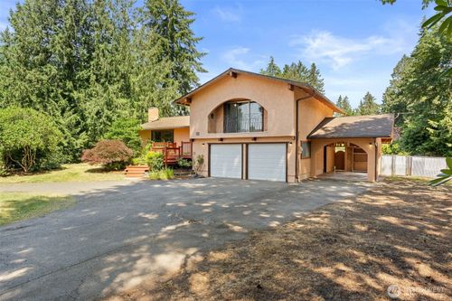 3560 Ne Arrowhead Dr, Bremerton, WA, 98311-9693 | Card Image