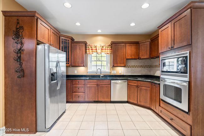 115 Sterling Dr, House other with 3 bedrooms, 3 bathrooms and 2 parking in Sneads Ferry NC | Image 14