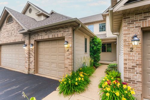4 Meadow Trl W, Dekalb, IL, 60115-5300 | Card Image