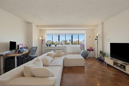 7b-6 Whittier Pl, Boston, MA, 02114-1406 | Card Image