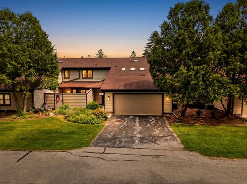 122 Point Elkhart Dr, Elkhart Lake, WI, 53020 | Card Image