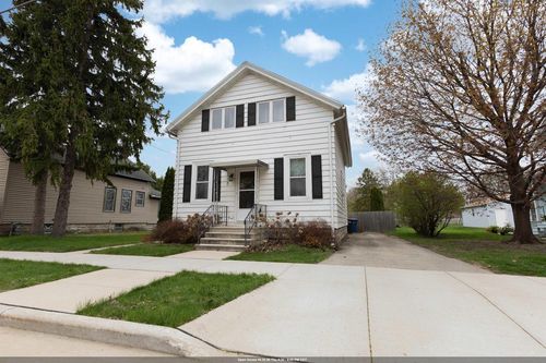 333 Rosalia Street Street, OSHKOSH, WI, 54901 | Card Image