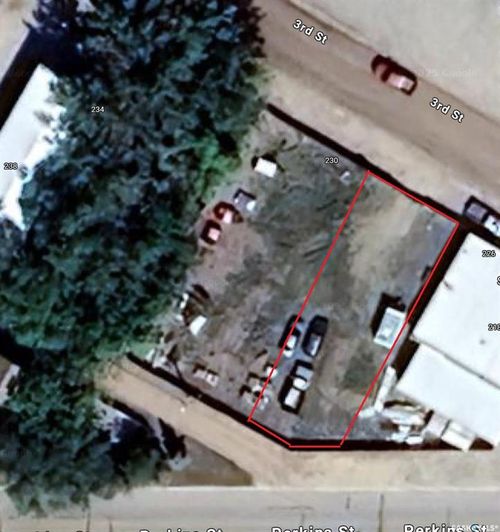 226 3rd St, Estevan, SK, S4A0N7 | Card Image