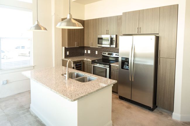 APT-102 - 801 W Vickery Blvd, Condo with 1 bedrooms, 1 bathrooms and null parking in Fort Worth TX | Image 4
