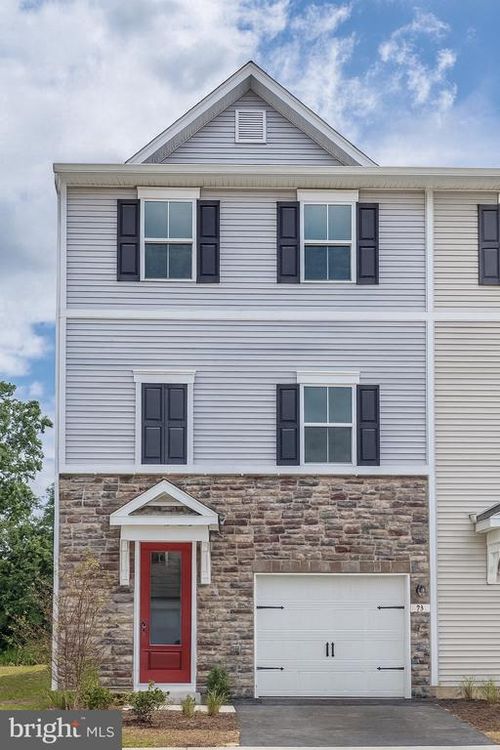 73 Basswood St, BERLIN, NJ, 08009-3000 | Card Image