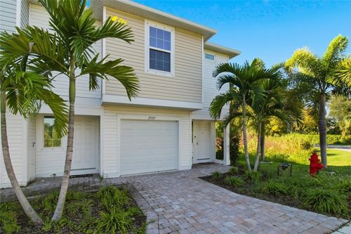 e-2537 6th Ave E, BRADENTON, FL, 34208 | Card Image