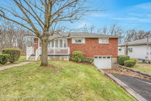 124 Bengar Dr, Scranton, PA, 18505-3444 | Card Image