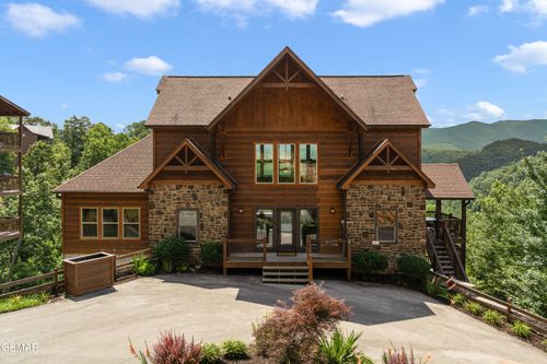 58-1131 Parkview Vista Way, Pigeon Forge, TN, 37863 | Card Image
