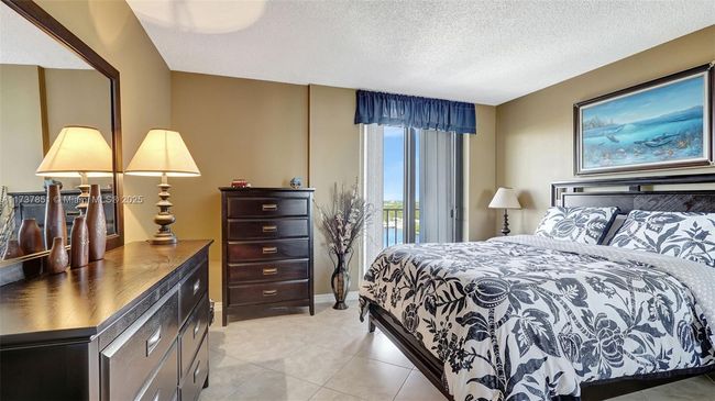 APT-907 - 322 Buchanan St, Condo with 2 bedrooms, 2 bathrooms and null parking in Hollywood FL | Image 21