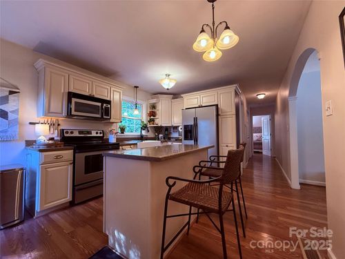 950 Atchley Ave, Gastonia, NC, 28054-3600 | Card Image