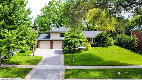 203 Penn Dr, Burlington, ON, L7N2B6 | Card Image