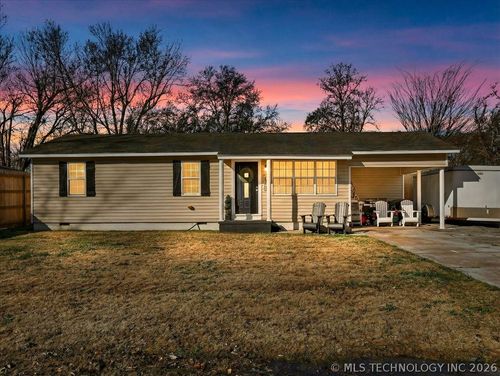 706 6th Ave, Warner, OK, 74469-5023 | Card Image