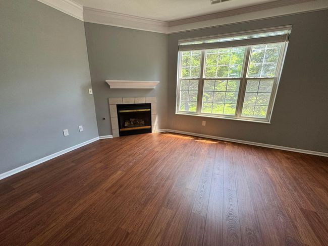 Family rm gas fireplace | Image 21