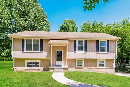 16101 Slater Ave, Belton, MO, 64012-1640 | Card Image