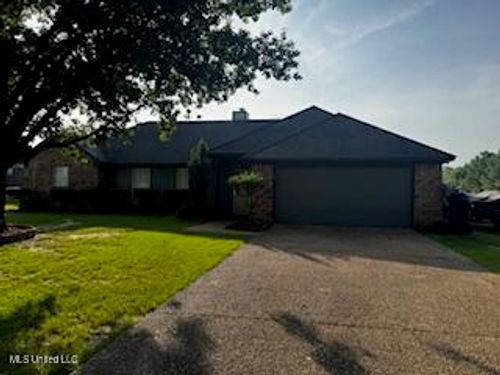 212 Shadow Creek Dr, Florence, MS, 39073-8100 | Card Image
