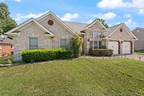 8502 Big Springs Ct, Sellersburg, IN, 47172-9064 | Card Image