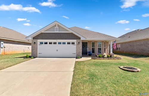 111 Sorrelweed Dr, Madison, AL, 35756-5904 | Card Image