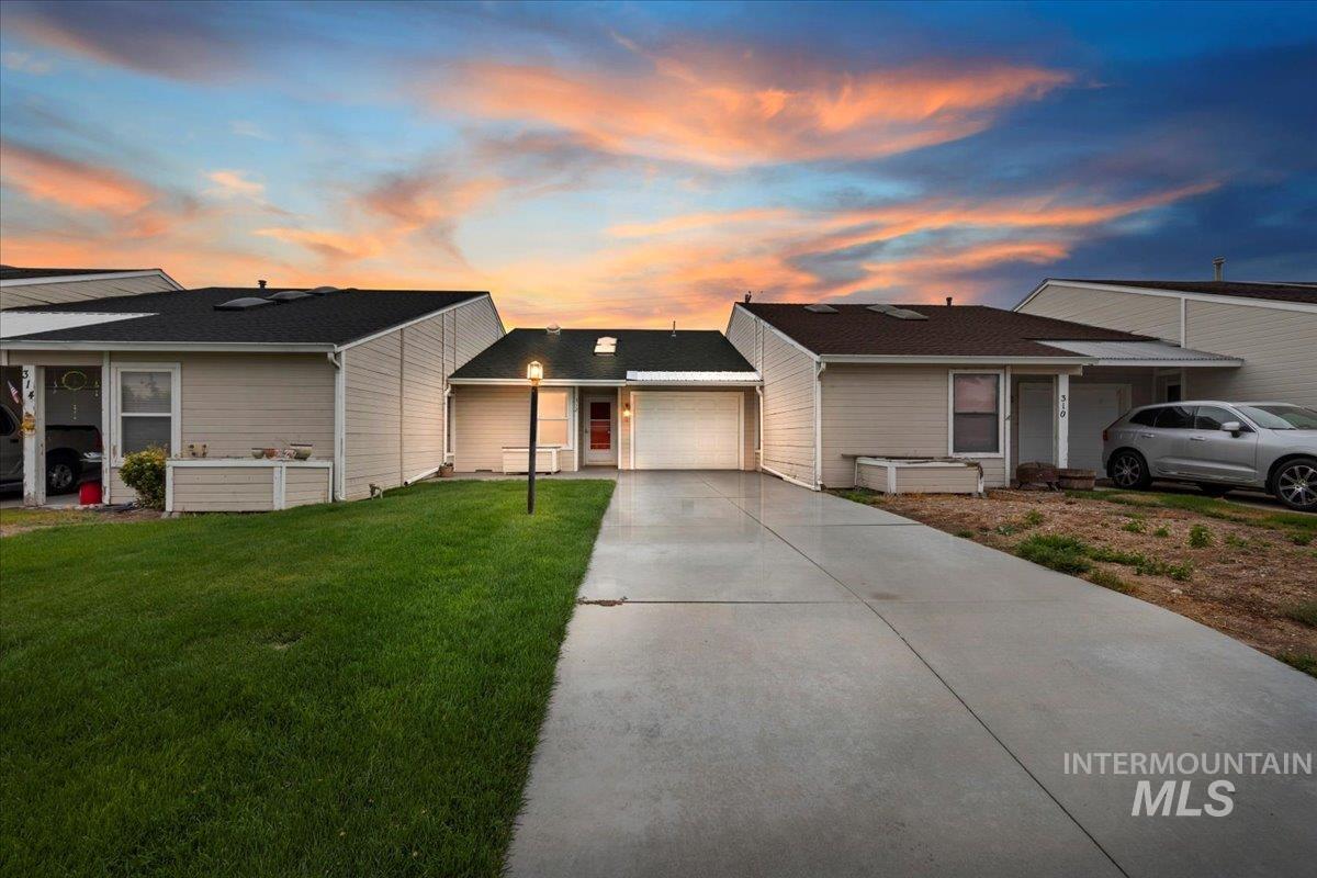 Sunnyside Dr, Caldwell, ID 83605