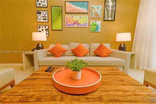 1710-4111 S Ocean Dr, Hollywood, FL, 33019-3055 | Card Image