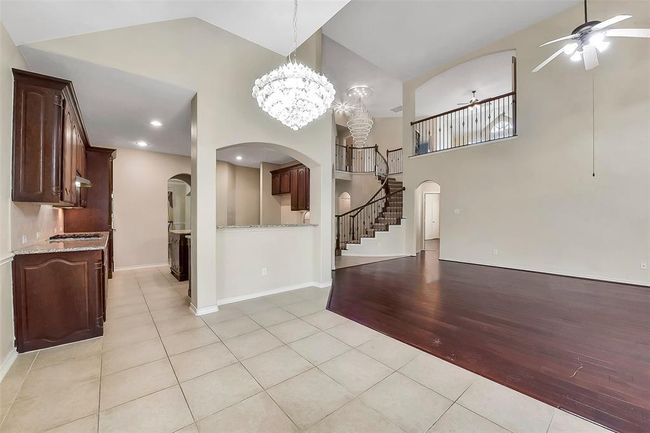 2102 Asbury Ct, House other with 5 bedrooms, 4 bathrooms and 3 parking in Pearland TX | Image 12