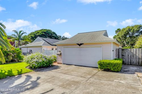 1849 Seminole Rd, Atlantic Beach, FL, 32233-5915 | Card Image