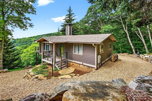 283 Mitchell View Dr, Bakersville, NC, 28705-7926 | Card Image