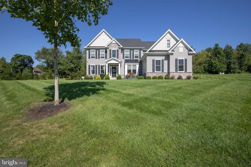 2 Oxford Ln, DOYLESTOWN, PA, 18901-5001 | Card Image
