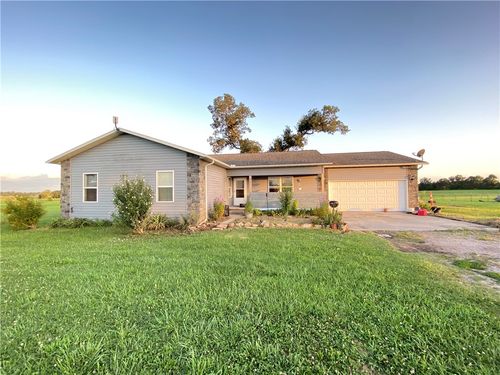 261 Old Carpenter Ln, Harrison, AR, 72601-4099 | Card Image