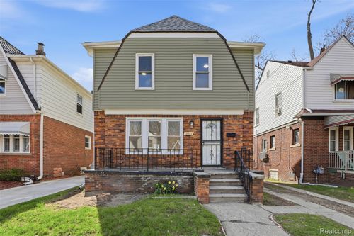 15881 Hartwell St, Detroit, MI, 48227-3332 | Card Image