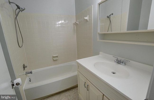 7 Catoctin Ct, Townhouse with 3 bedrooms, 4 bathrooms and null parking in SILVER SPRING MD | Image 19