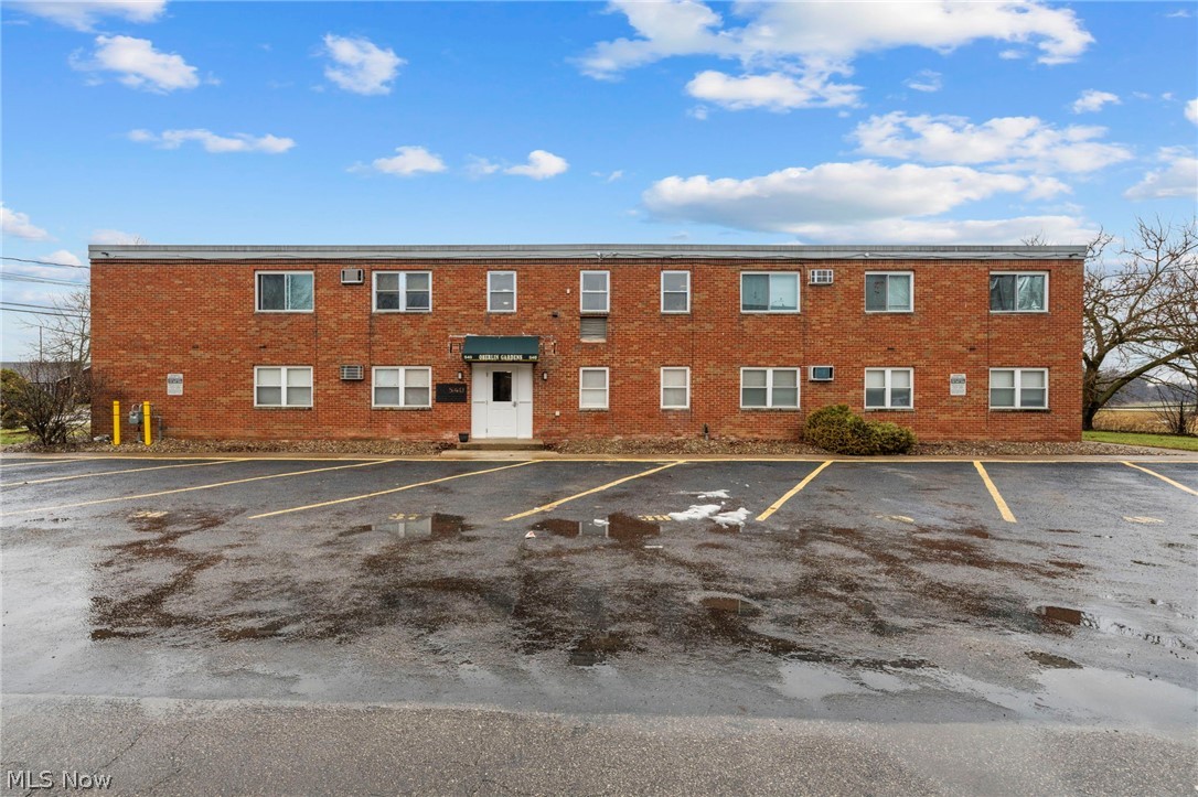 540 W College St, Oberlin, OH 44074