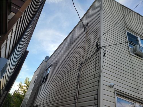 754 86th St, Brooklyn, NY, 11236-3619 | Card Image