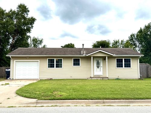 205 N Moy Ct, Haysville, KS, 67060-1813 | Card Image
