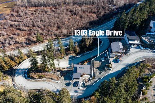 1303 Eagle Dr, Pemberton, BC, V0N | Card Image