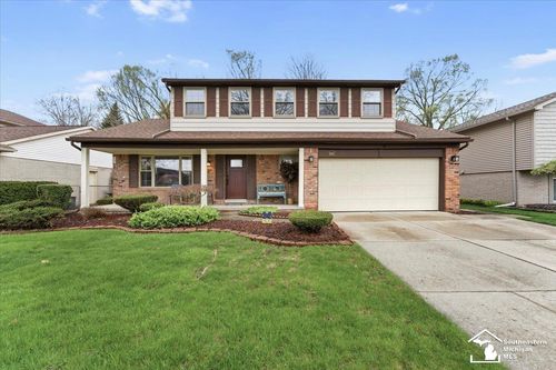 9686 Rose St, Taylor, MI, 48180-3046 | Card Image