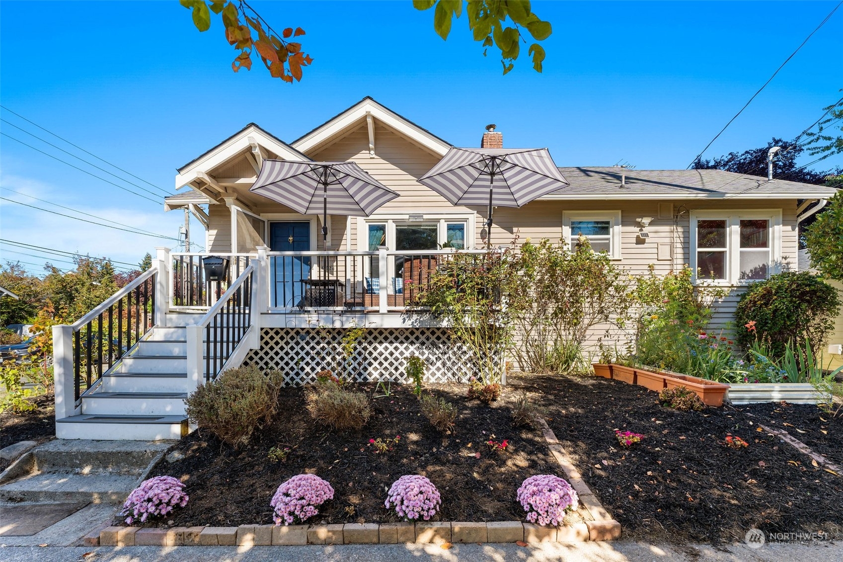 Dawson St, Seattle, WA 98136