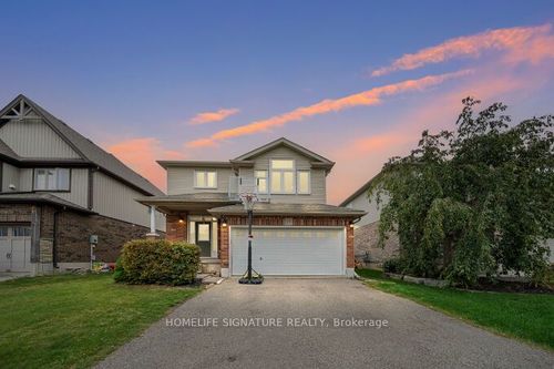 15 Brenneman Dr, Baden, ON, N3A4M9 | Card Image