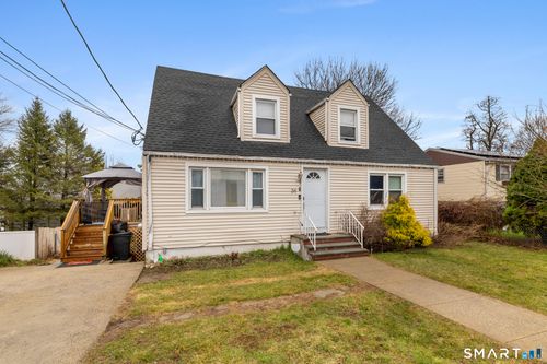 36 Norfolk St, West Haven, CT, 06516-2574 | Card Image