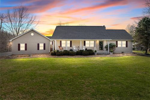 987 Nursery Rd, Laurel Fork, VA, 24352-3925 | Card Image