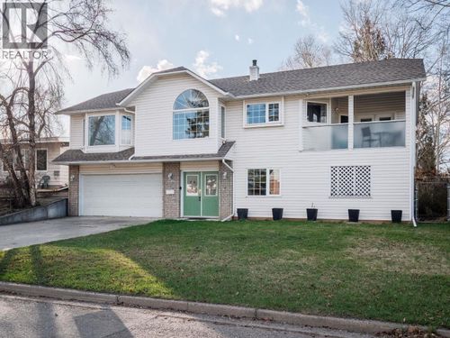 1585 Edmonton St, Prince George, BC, V2M1X5 | Card Image