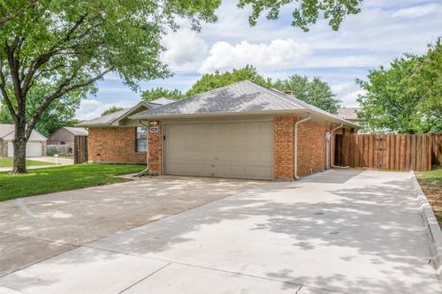 3661 Fairview Dr, Corinth, TX, 76210-2620 | Card Image