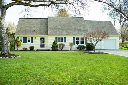 2 Preston Cir, Pittsford, NY, 14534-4119 | Card Image