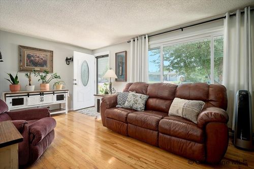 4912 Nimmo Dr, Cheyenne, WY, 82009-4809 | Card Image
