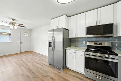 unit-6-211 S 47th St, San Diego, CA, 92113-2085 | Card Image